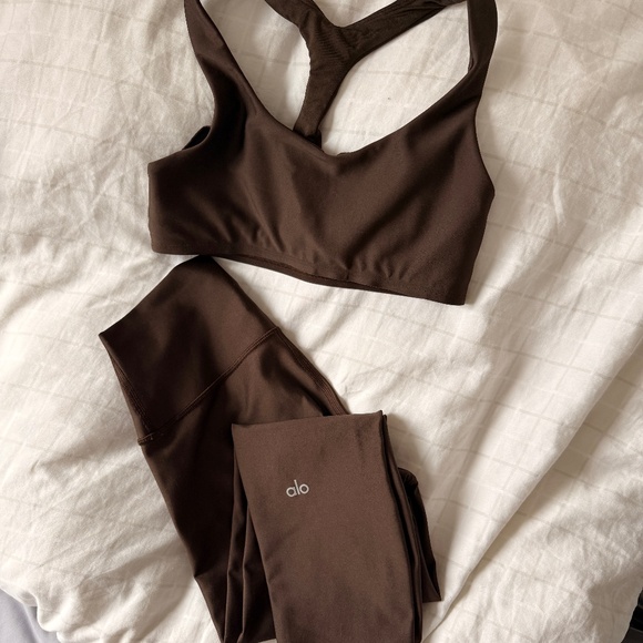 ALO Yoga Tops - Alo yoga set espresso